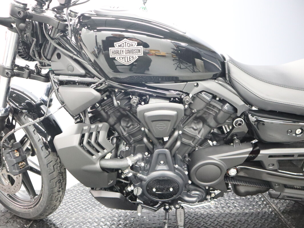 2026 Harley-Davidson® Nightster™ RH975, photo 22