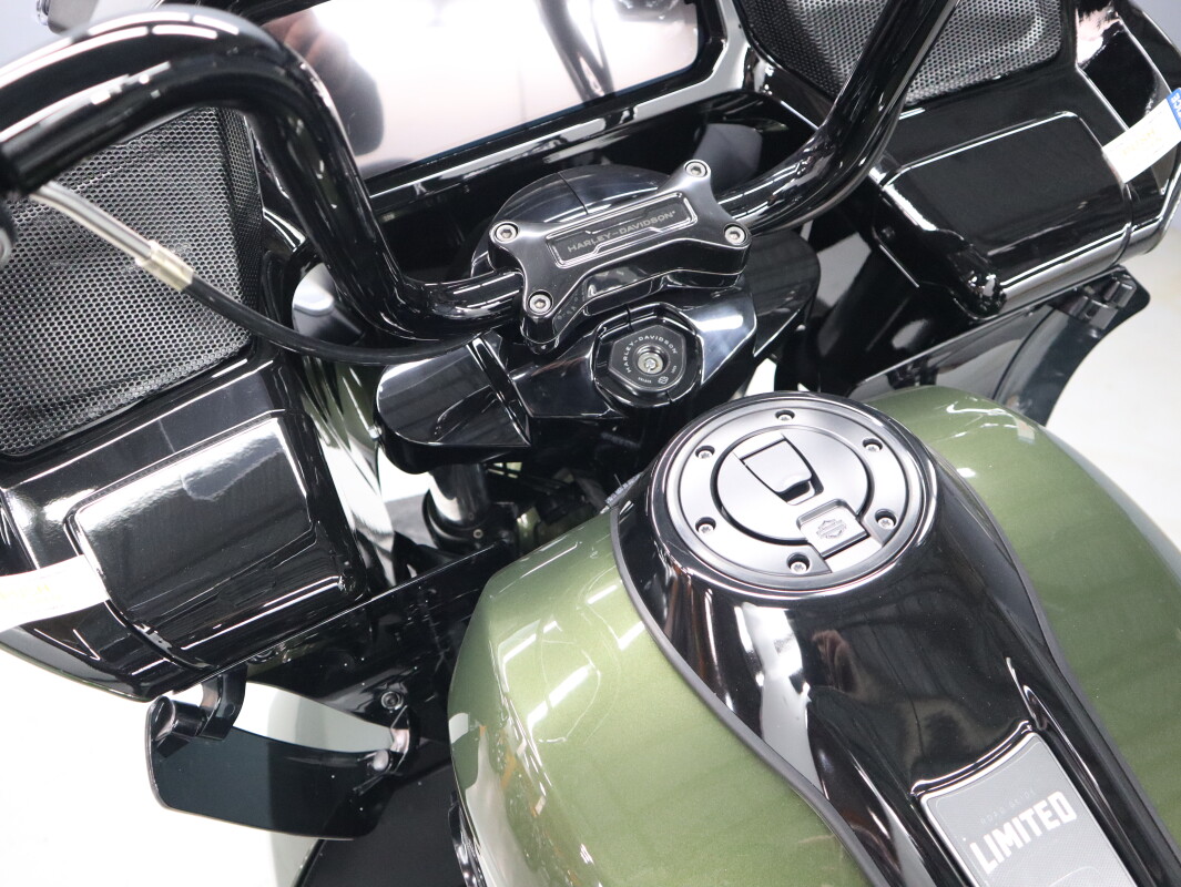 2026 Harley-Davidson® Road Glide Limited FLTRXL, photo 15