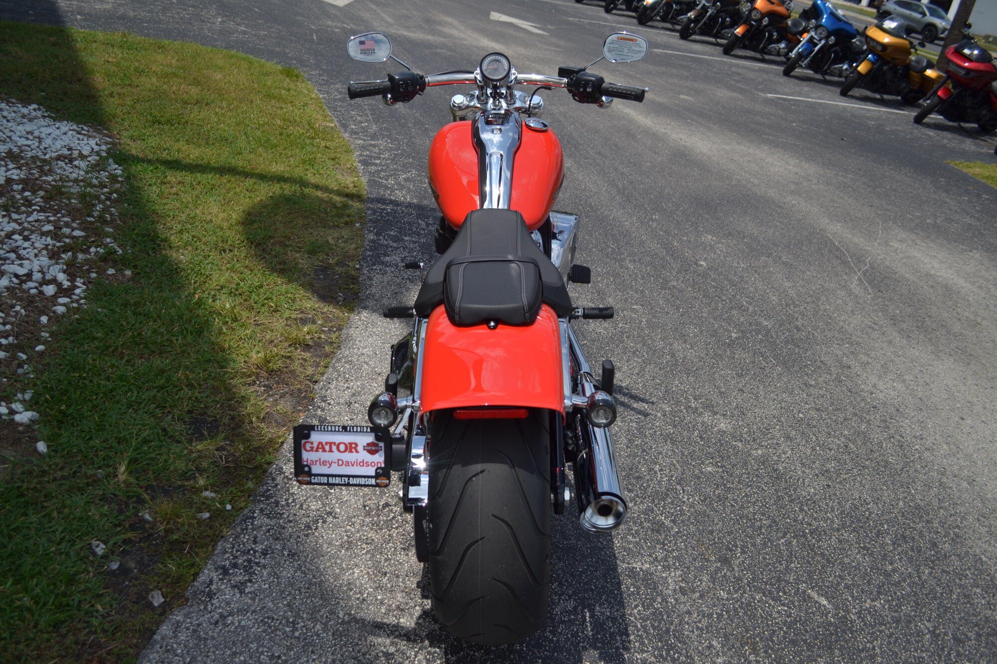2026 Harley-Davidson® Breakout® Blood Orange - FXBR, photo 8