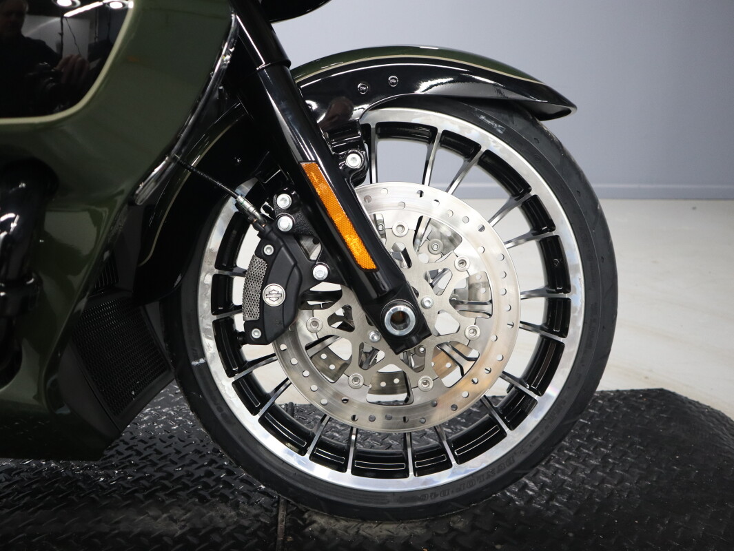 2026 Harley-Davidson® Road Glide Limited FLTRXL, photo 19