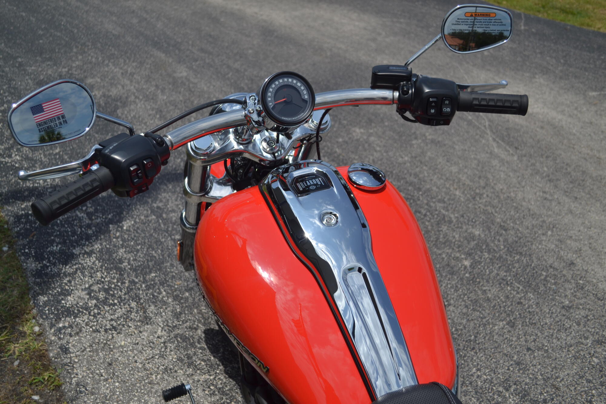 2026 Harley-Davidson® Breakout® Blood Orange - FXBR, photo 9