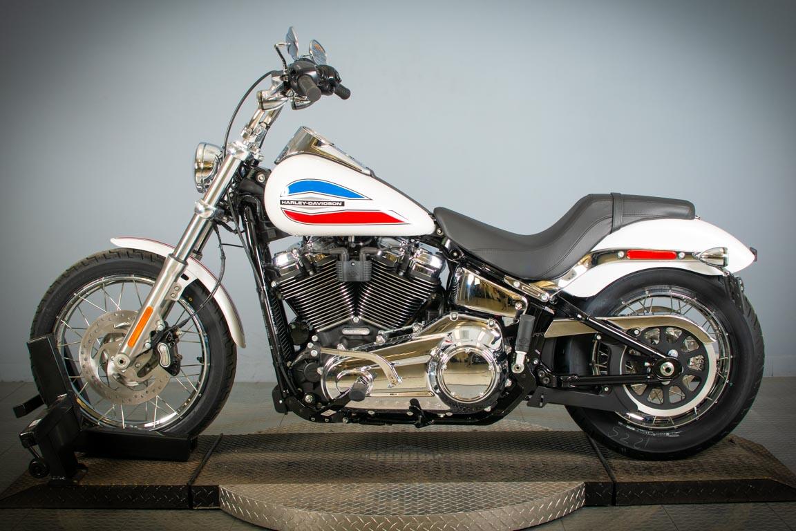 2026 Harley-Davidson® Super Glide® FXD, photo 5