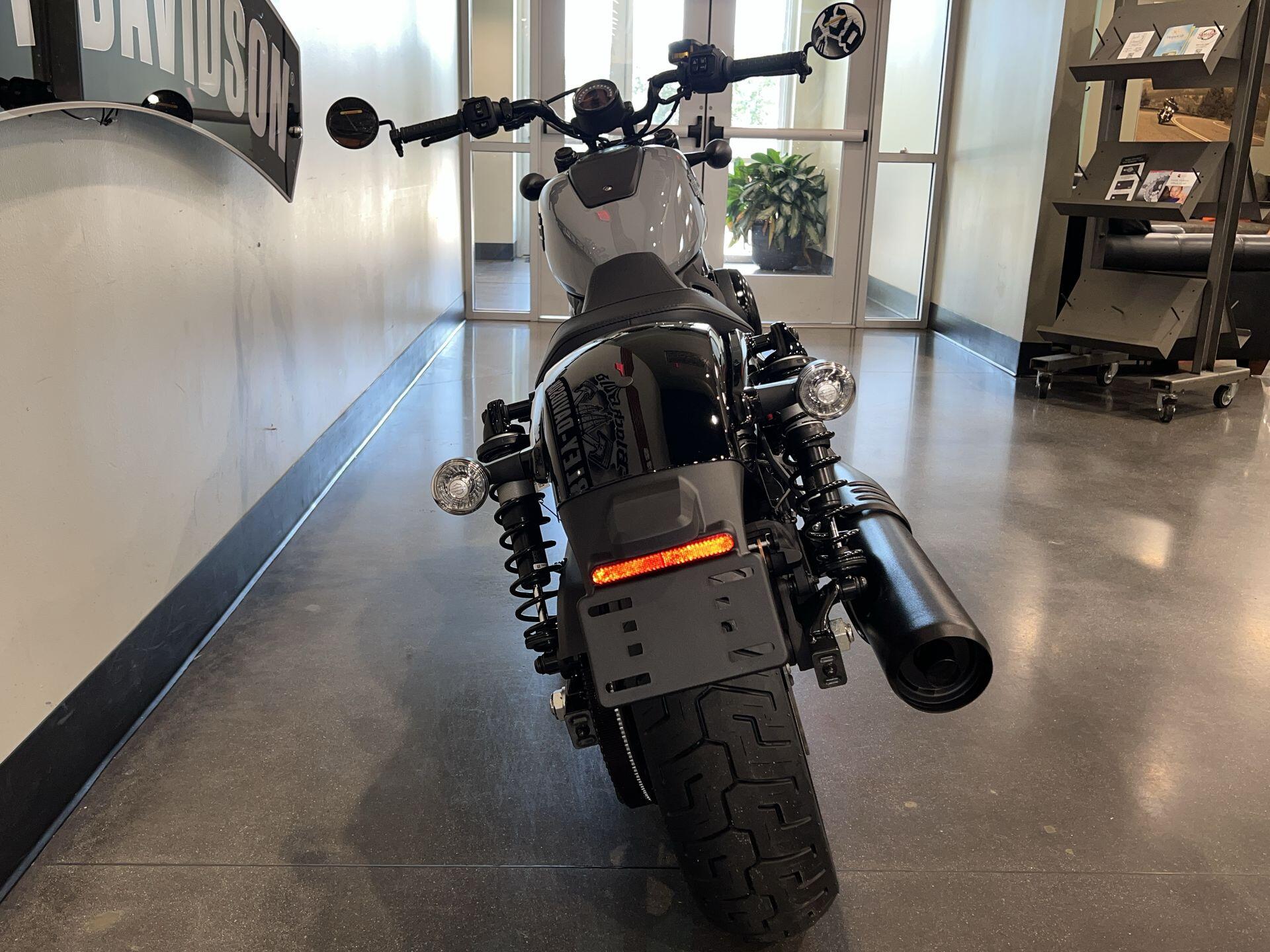 2026 Harley-Davidson® Nightster® RH975, photo 10