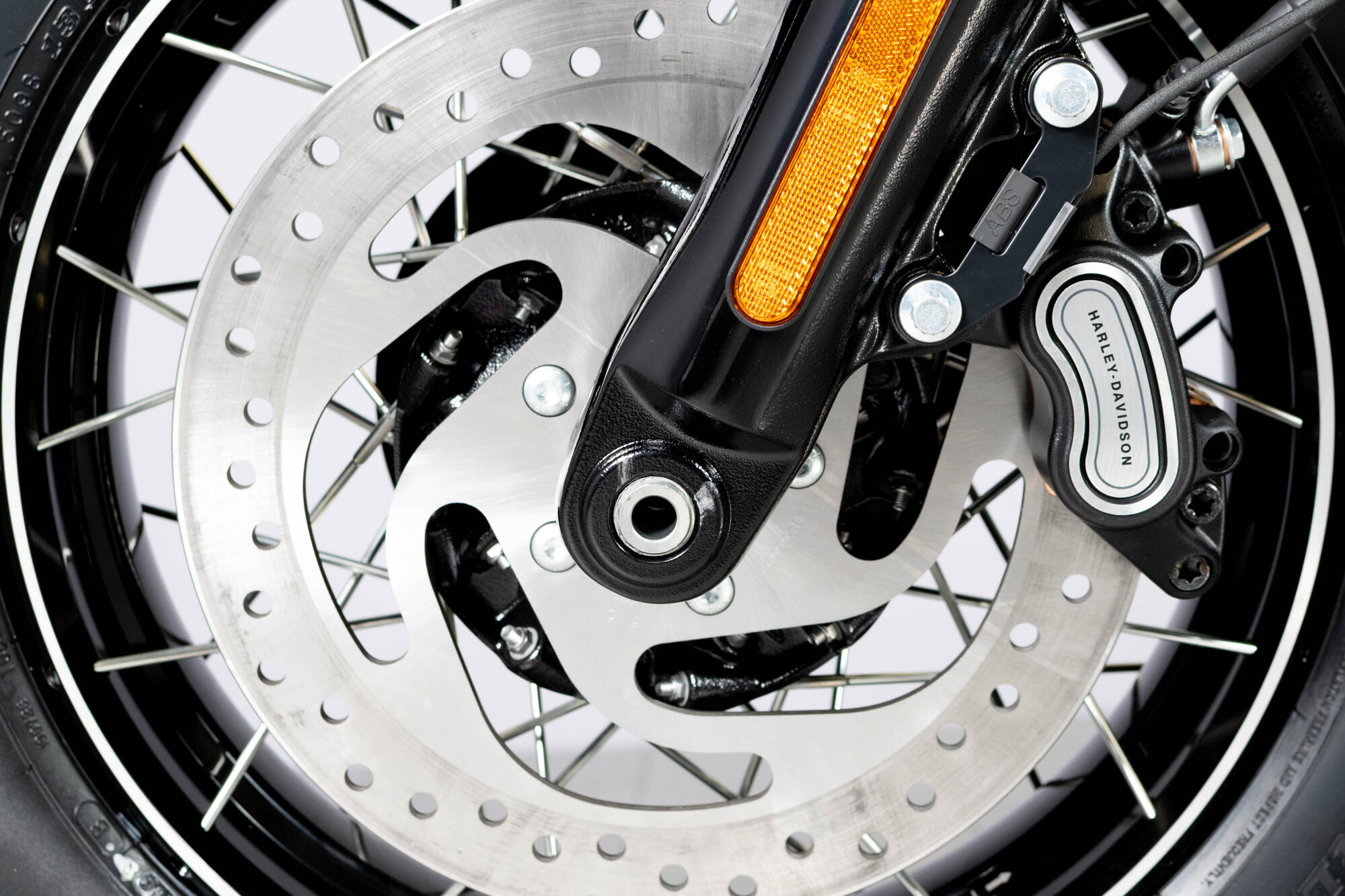 2026 Harley-Davidson® Deadwood™ FLHD, photo 19