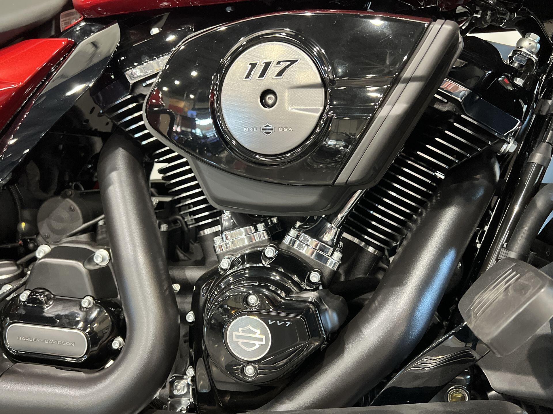 2026 Harley-Davidson® Road Glide Limited FLTRXL, photo 4