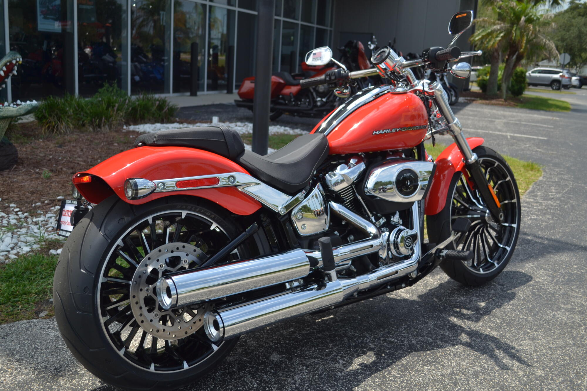 2026 Harley-Davidson® Breakout® Blood Orange - FXBR, photo 7