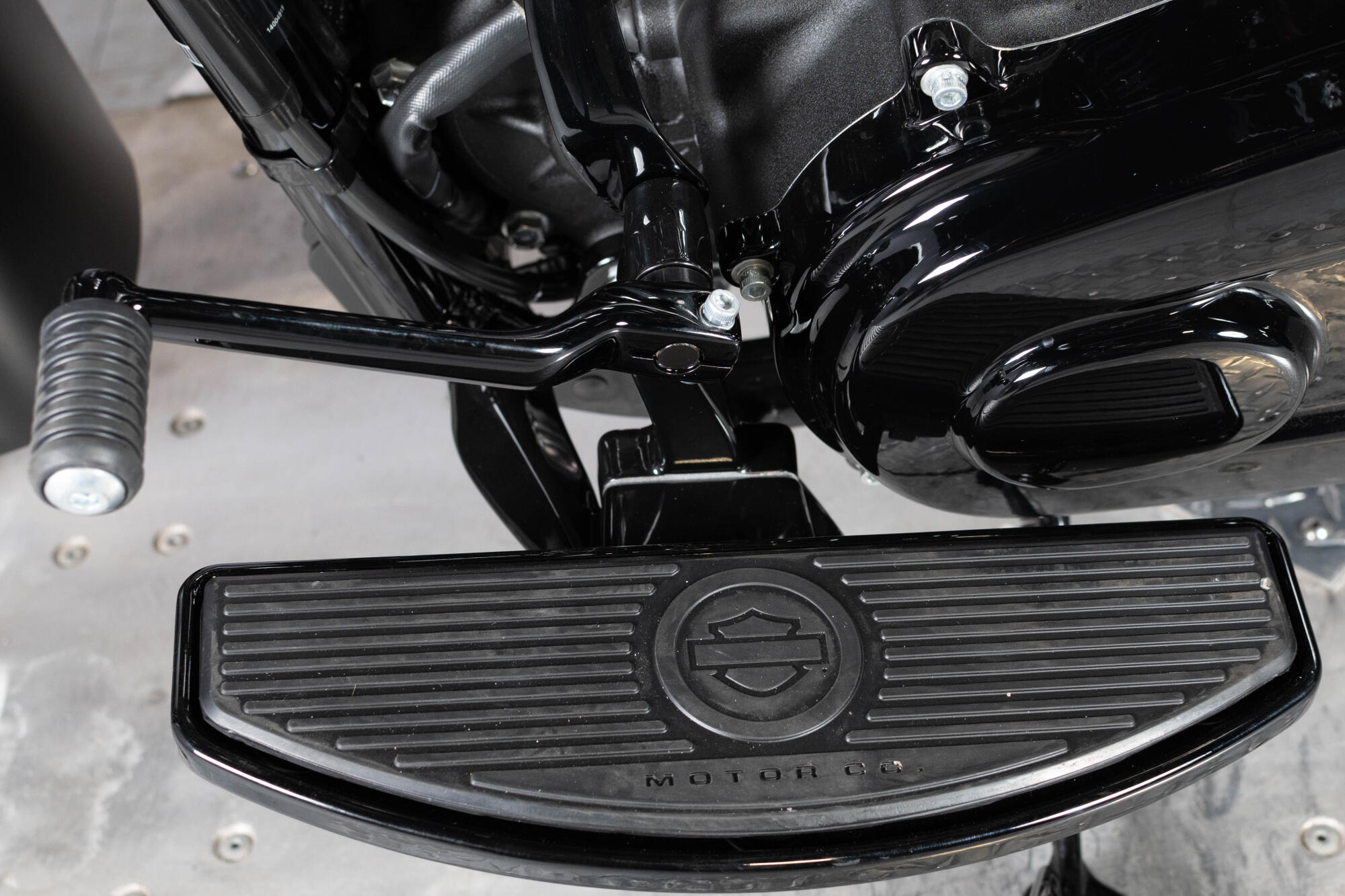 2026 Harley-Davidson® Deadwood™ FLHD, photo 18