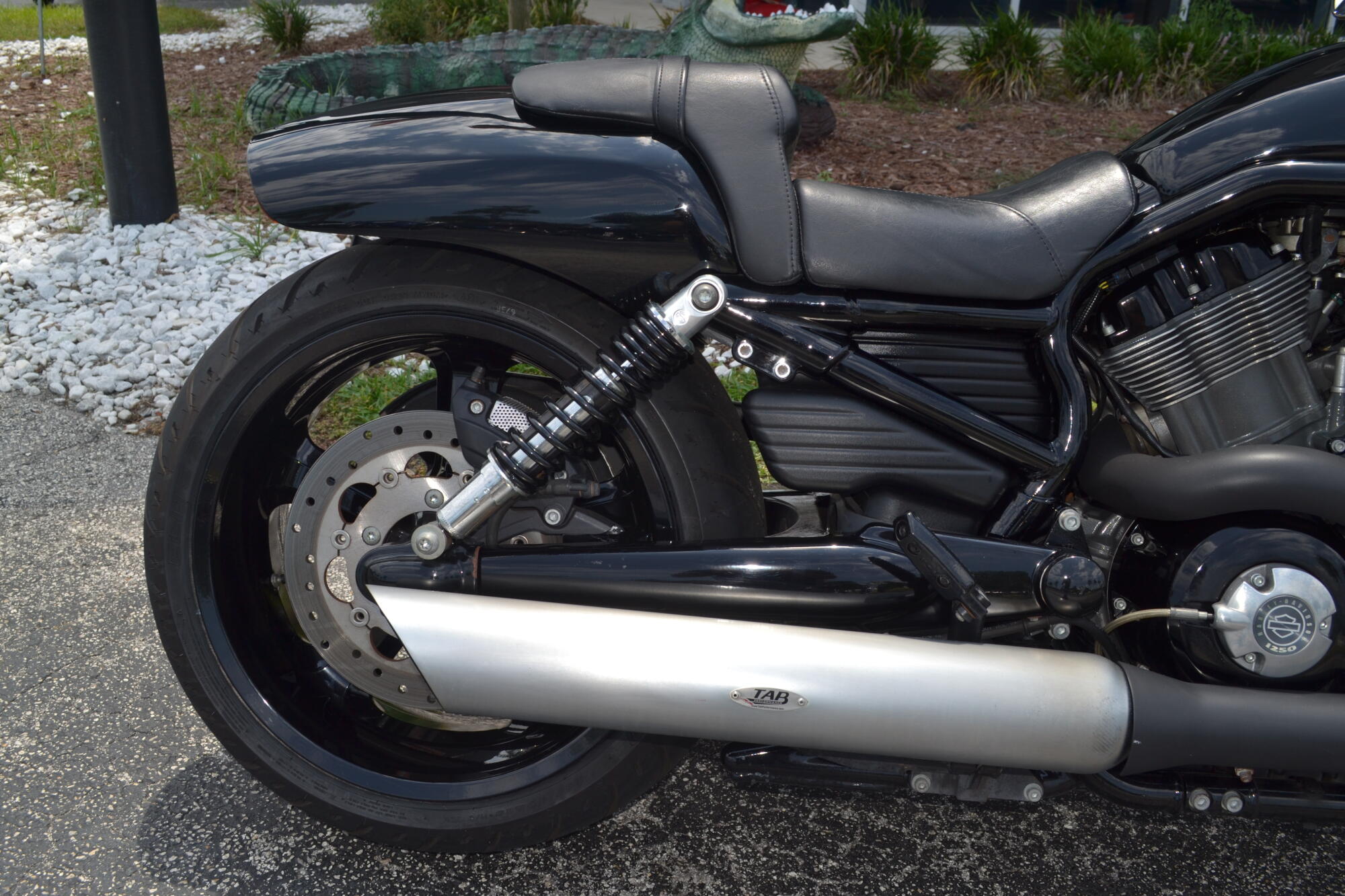 2011 Harley-Davidson® V-Rod Muscle® - VRSCF, photo 6
