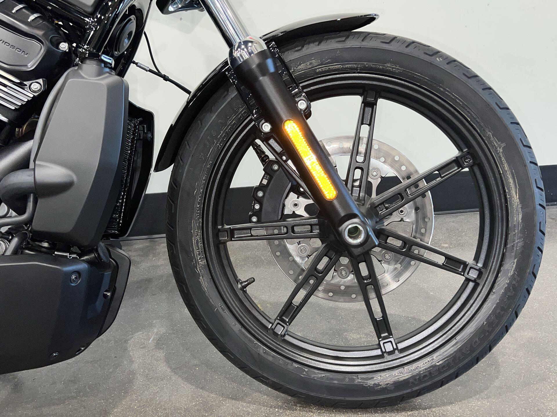 2026 Harley-Davidson® Nightster® RH975, photo 3