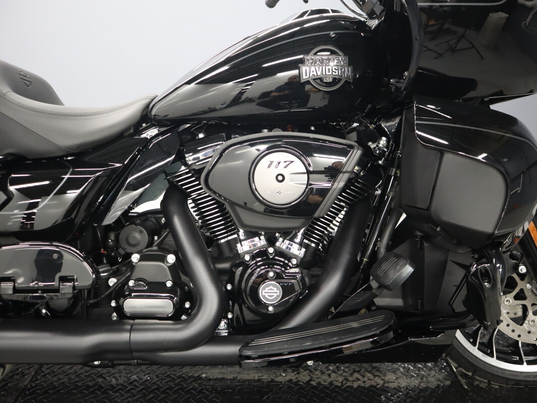 2026 Harley-Davidson® Road Glide Limited FLTRXL, photo 17