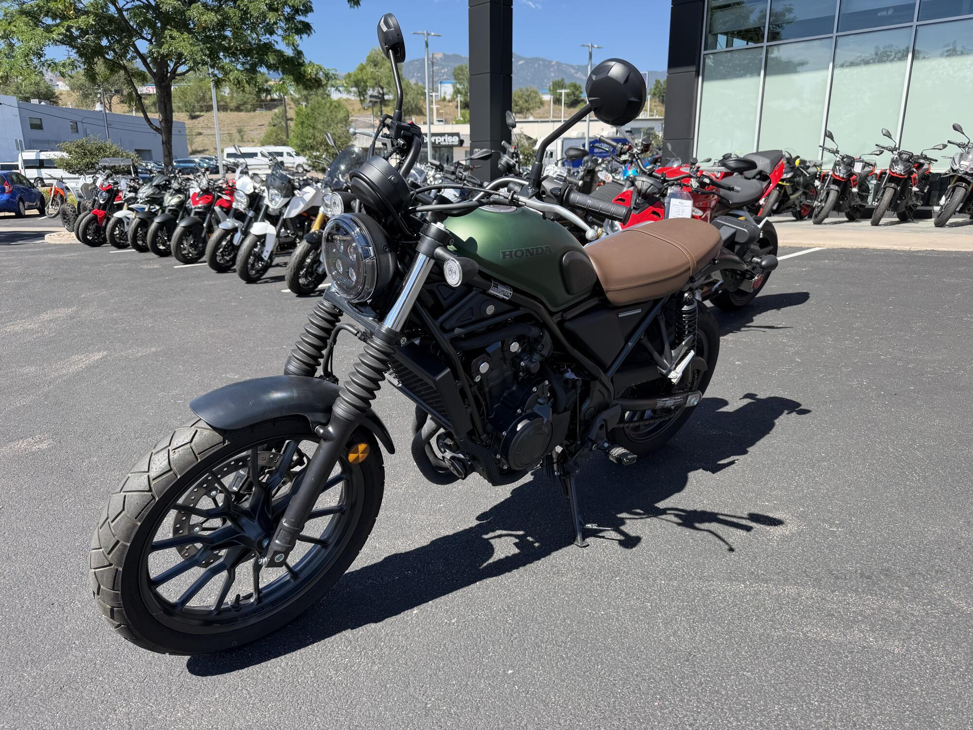 2023 Honda SCL500