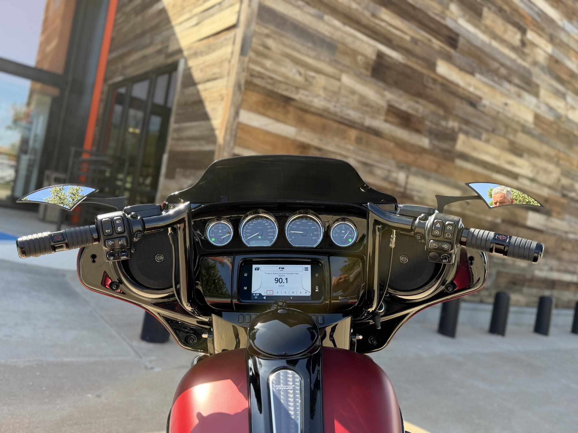 2019 Harley-Davidson® Street Glide® Special Wicked Red Denim, photo 12