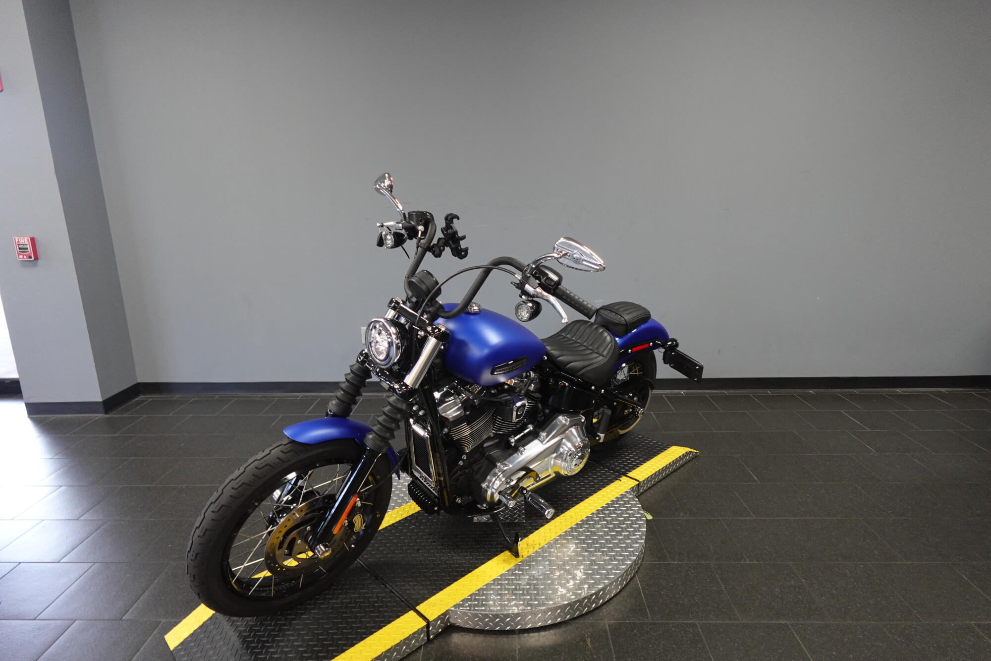 2026 Harley-Davidson® Street Bob® FXBB, photo 4
