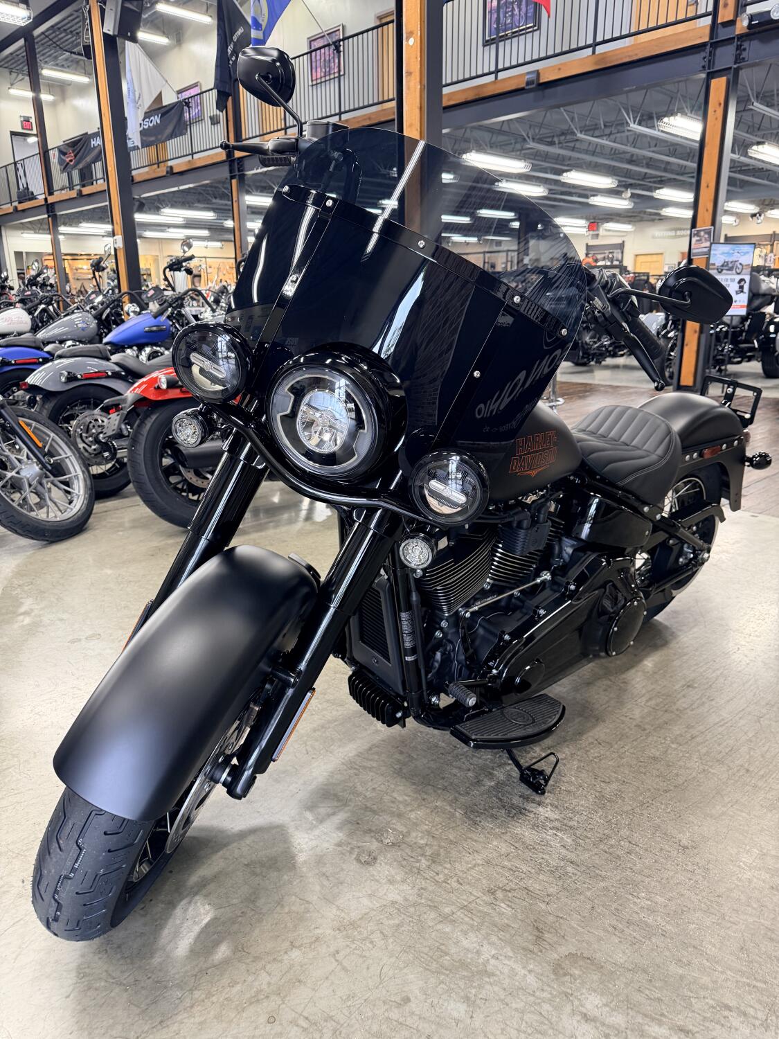 2026 Harley-Davidson® Deadwood™ FLHD, photo 13