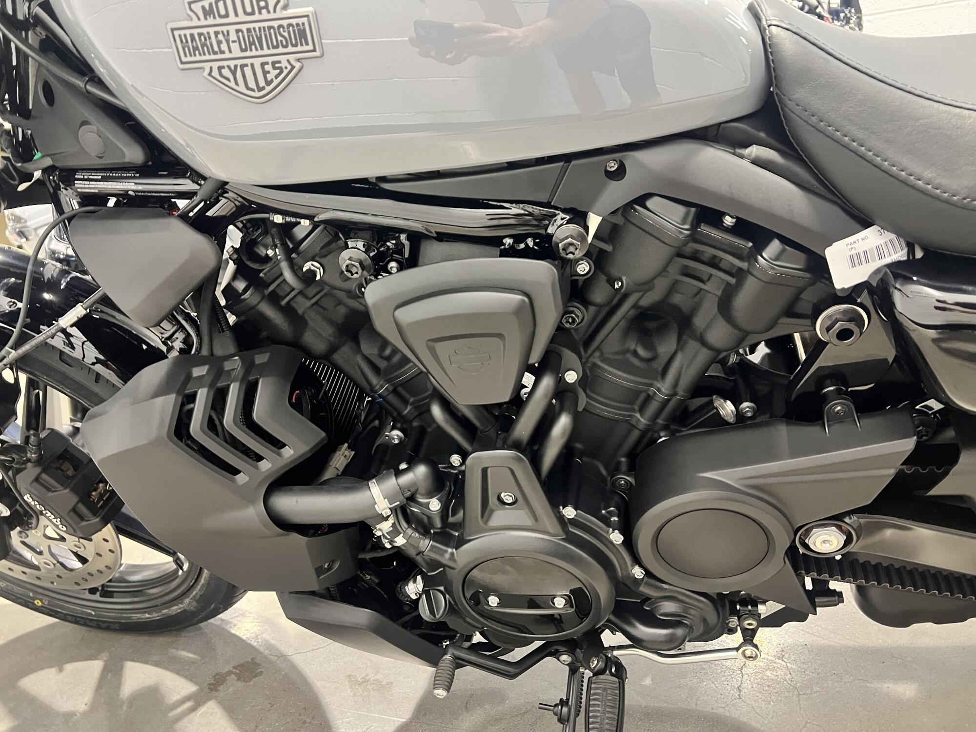 2026 Harley-Davidson® Nightster® Dark Billiard Gray RH975, photo 7