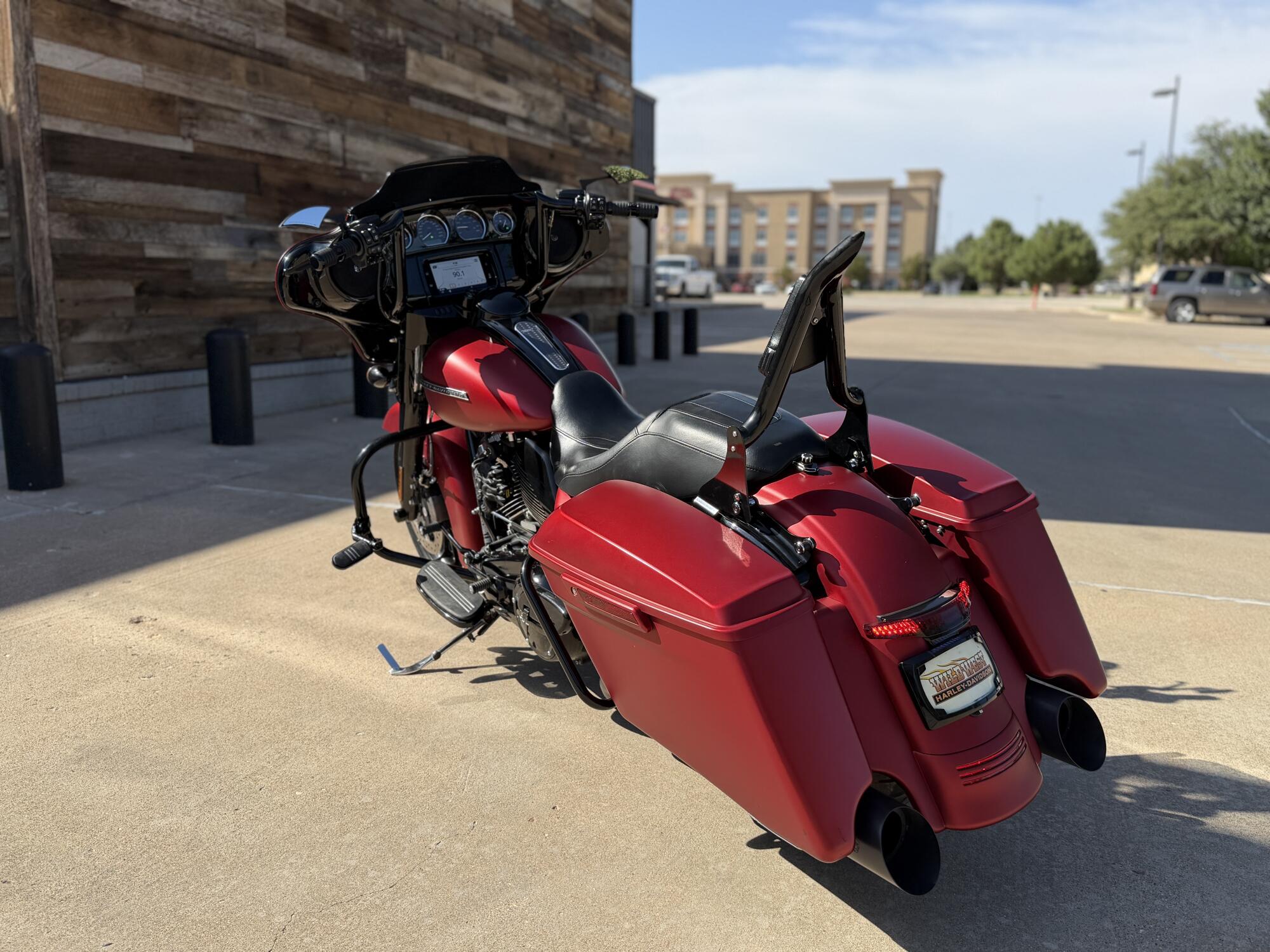 2019 Harley-Davidson® Street Glide® Special Wicked Red Denim, photo 6