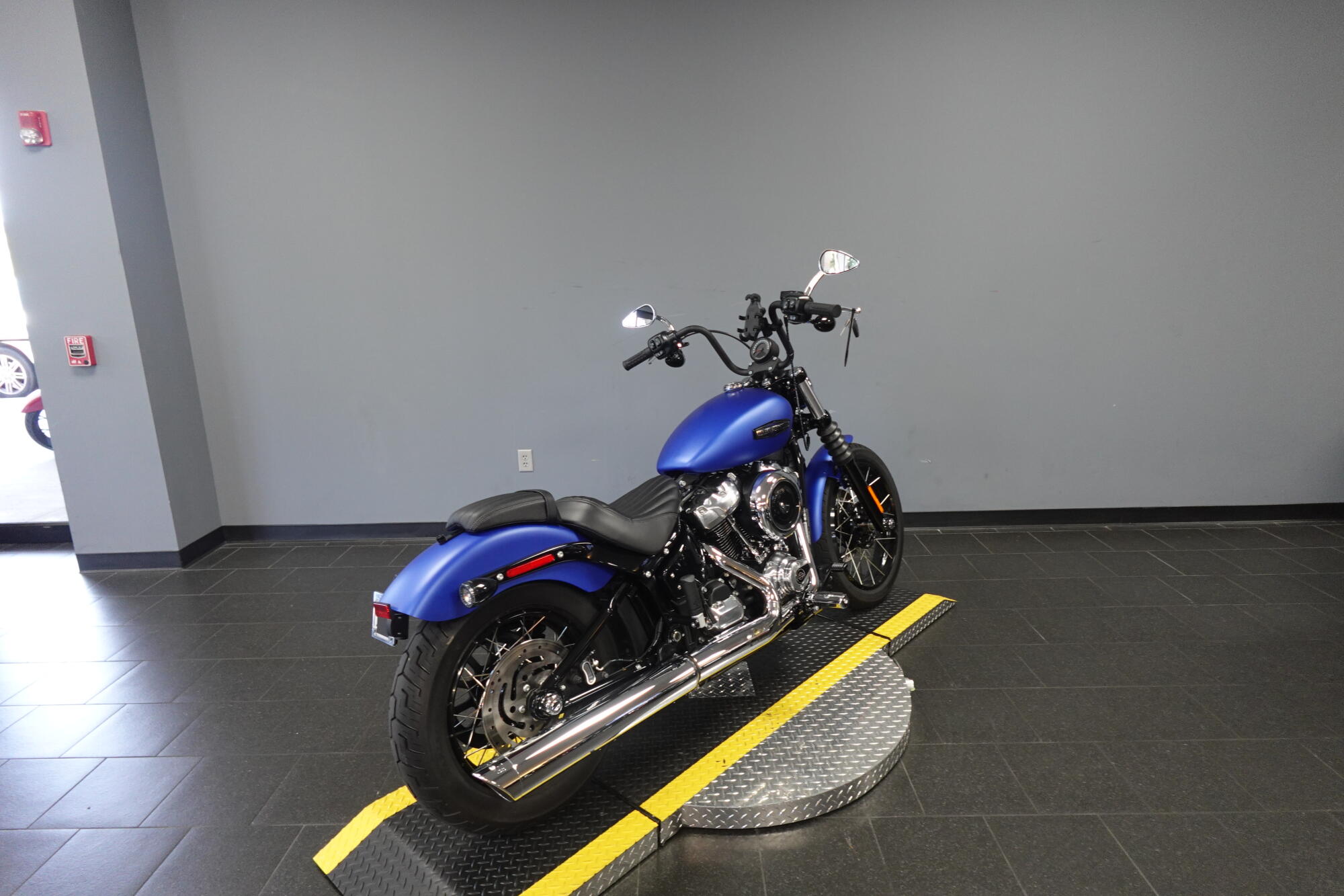 2026 Harley-Davidson® Street Bob® FXBB, photo 8