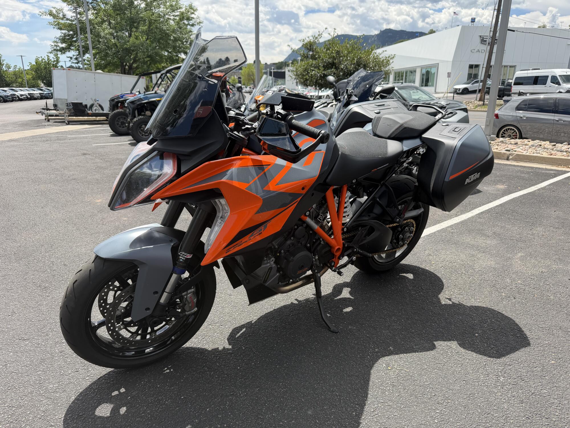 2023 KTM 1290 Super Duke GT Black / Orange