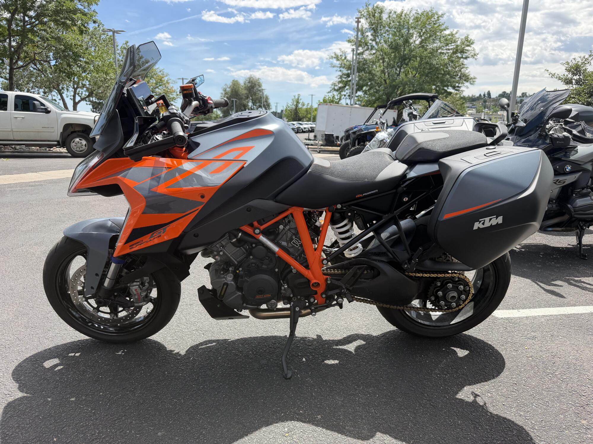2023 KTM 1290 Super Duke GT Black / Orange, photo 8