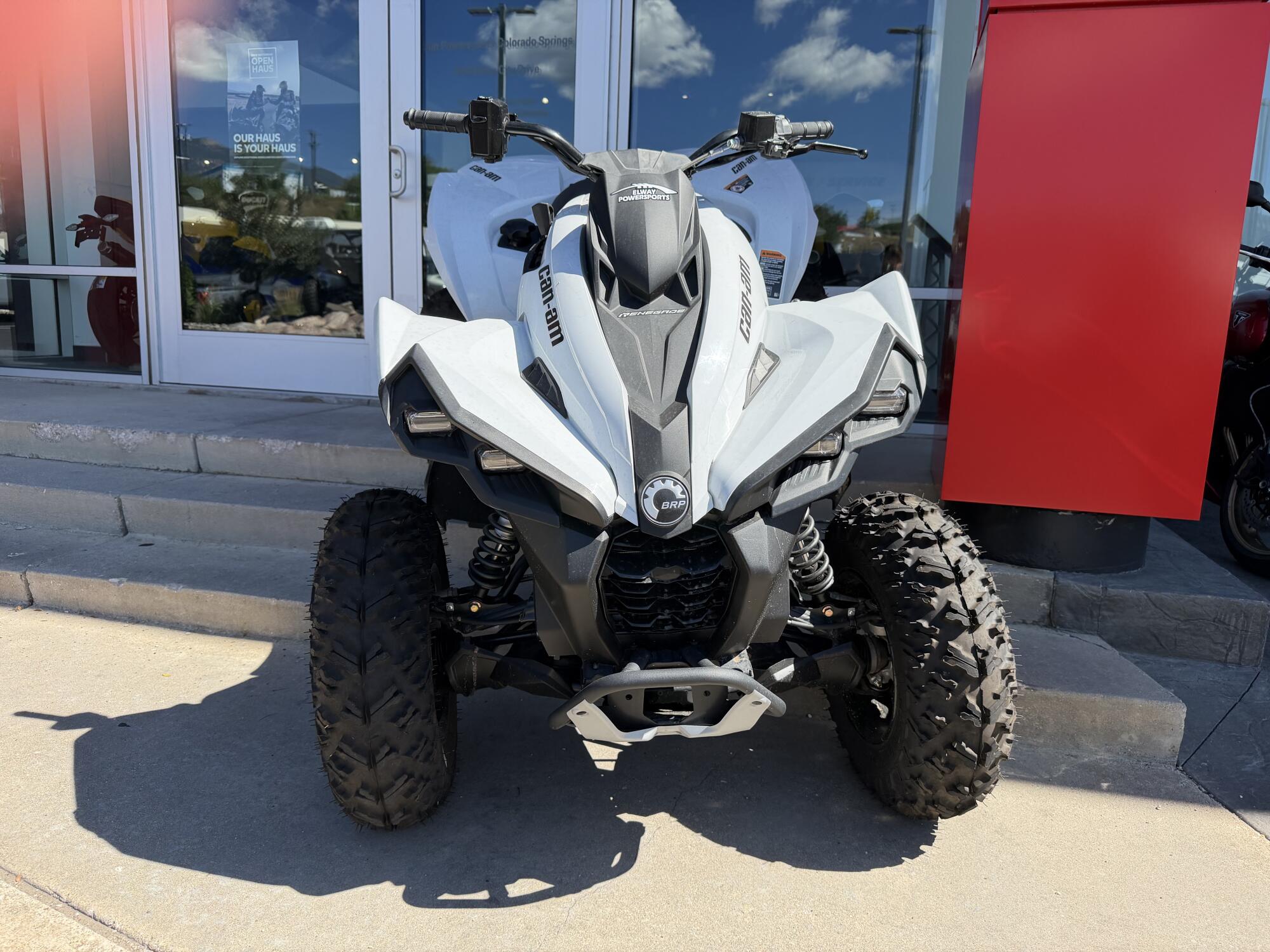 2023 Can-Am Renegade 650, photo 2