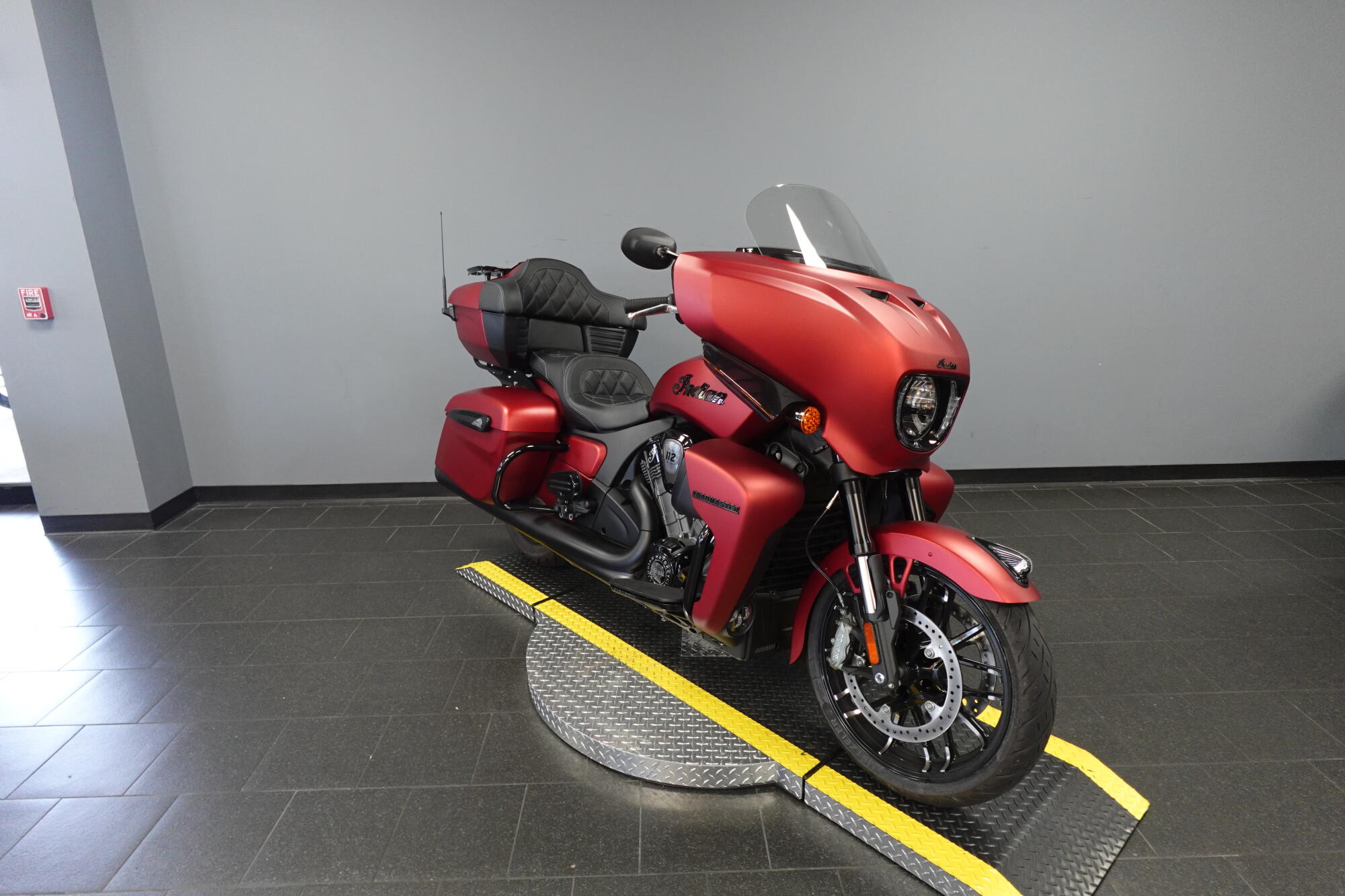 2025 Indian Motorcycle Roadmaster® PowerPlus Limited, photo 2