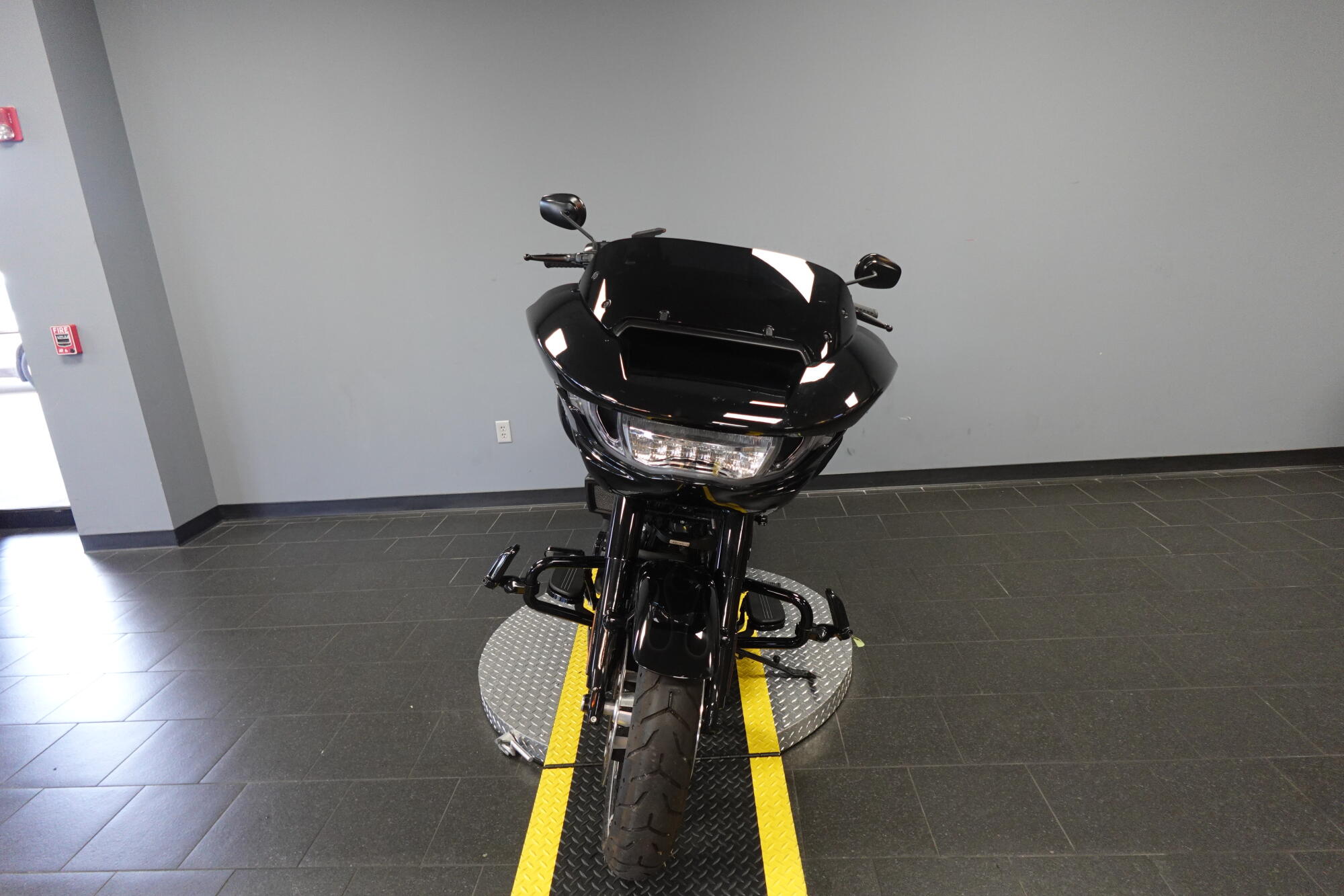 2025 Harley-Davidson Road Glide® FLTRX, photo 3