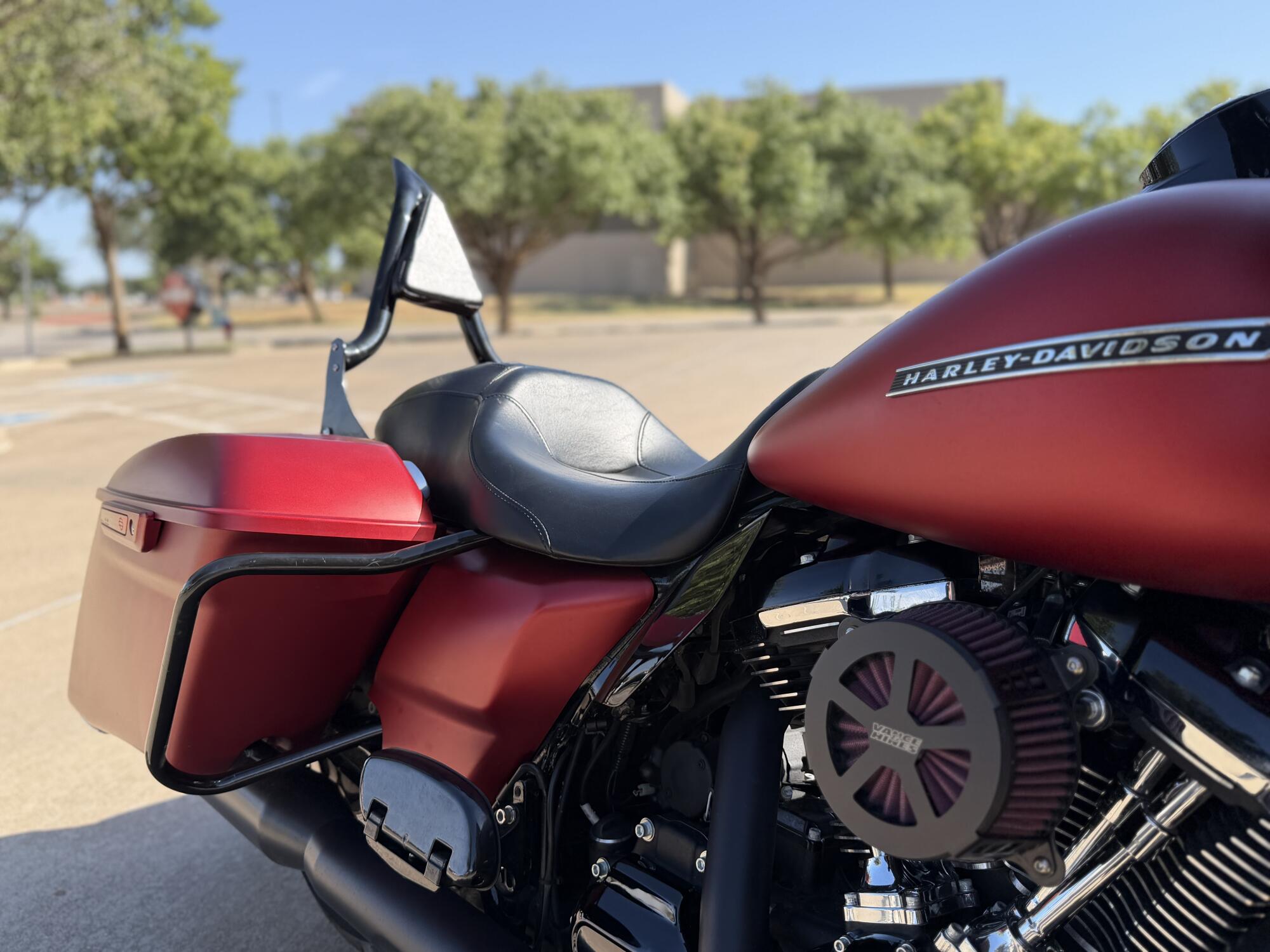 2019 Harley-Davidson® Street Glide® Special Wicked Red Denim, photo 9