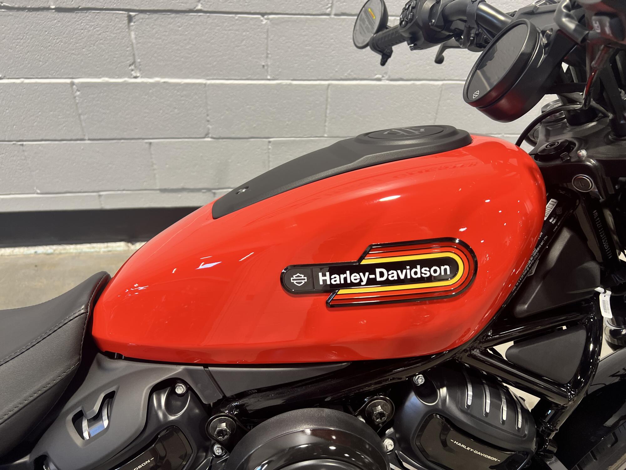 2026 Harley-Davidson® Nightster® Special Blood Orange RH975S, photo 2