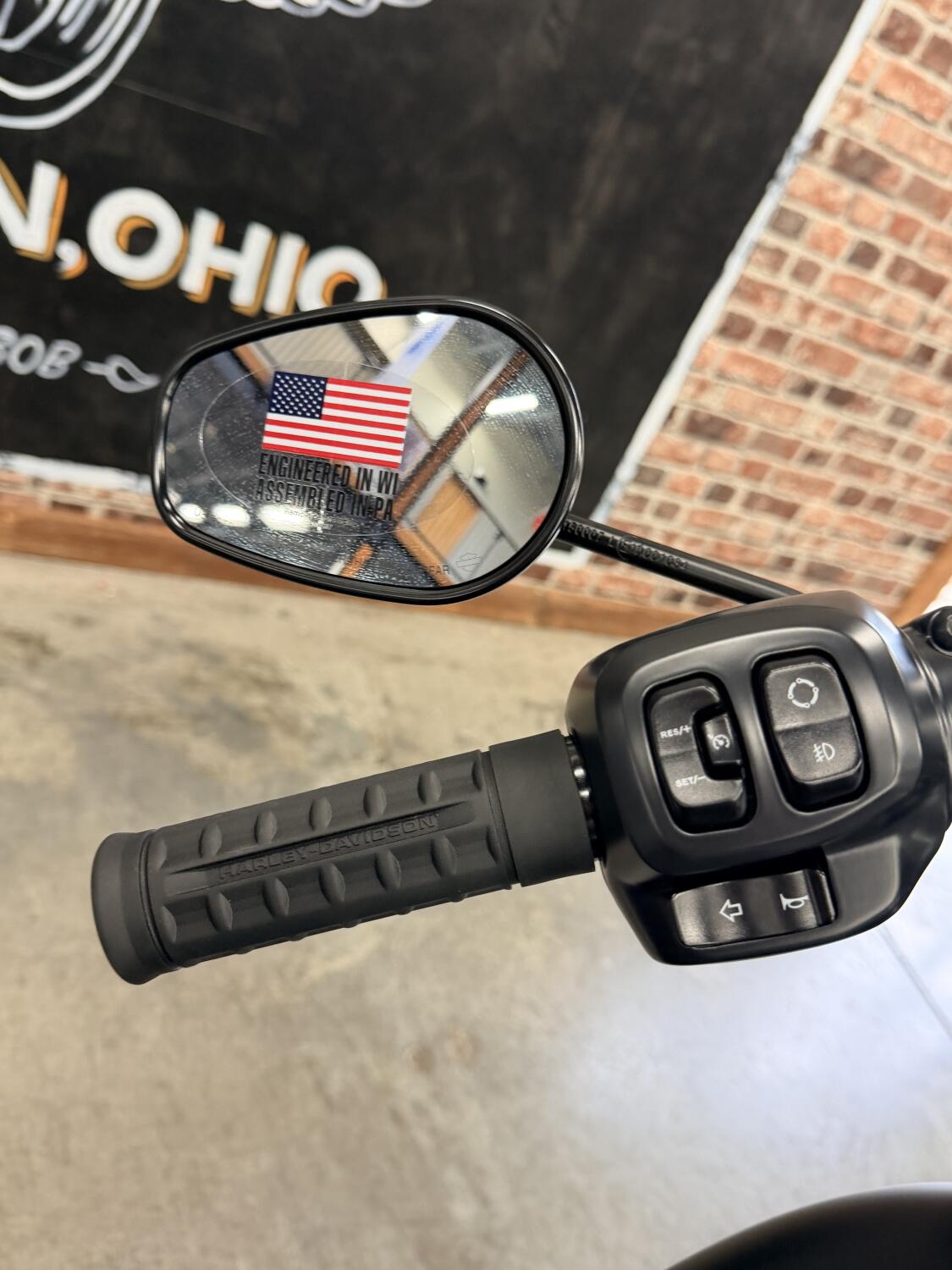 2026 Harley-Davidson® Deadwood™ FLHD, photo 5