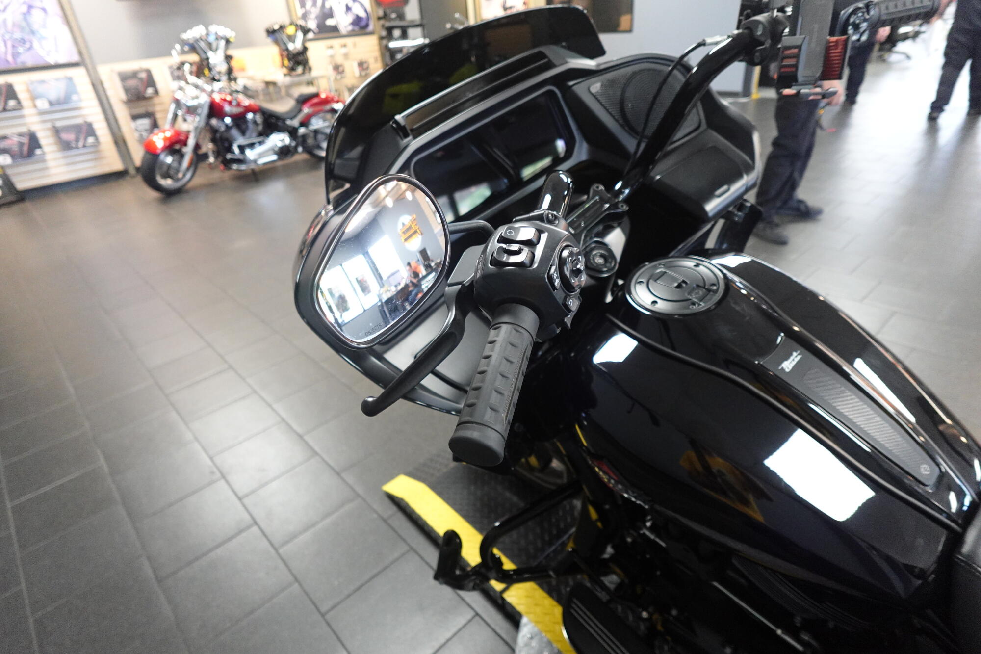 2025 Harley-Davidson Road Glide® FLTRX, photo 13