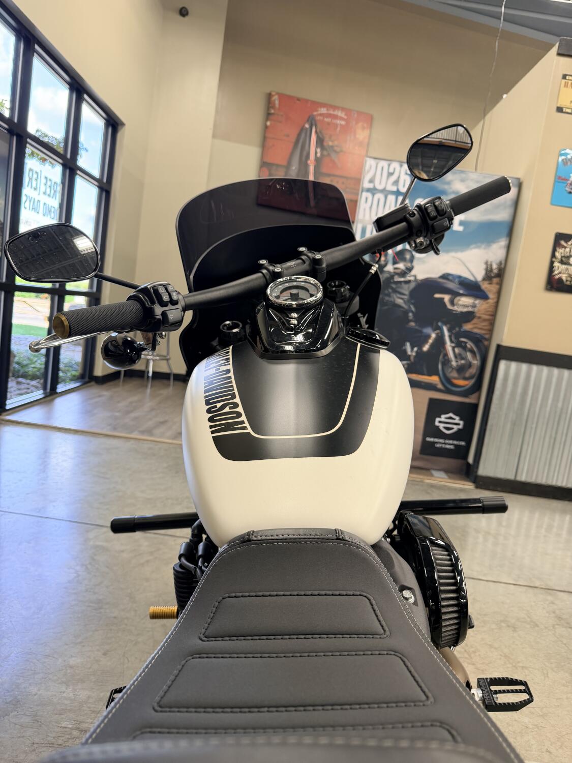 2019 Harley-Davidson® Fat Bob® 114 FXFBS, photo 4