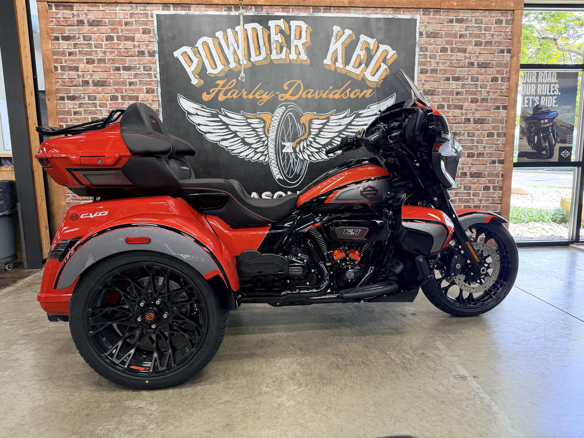 2026 Harley-Davidson® CVO Street Glide 3 Limited FLHLTSE