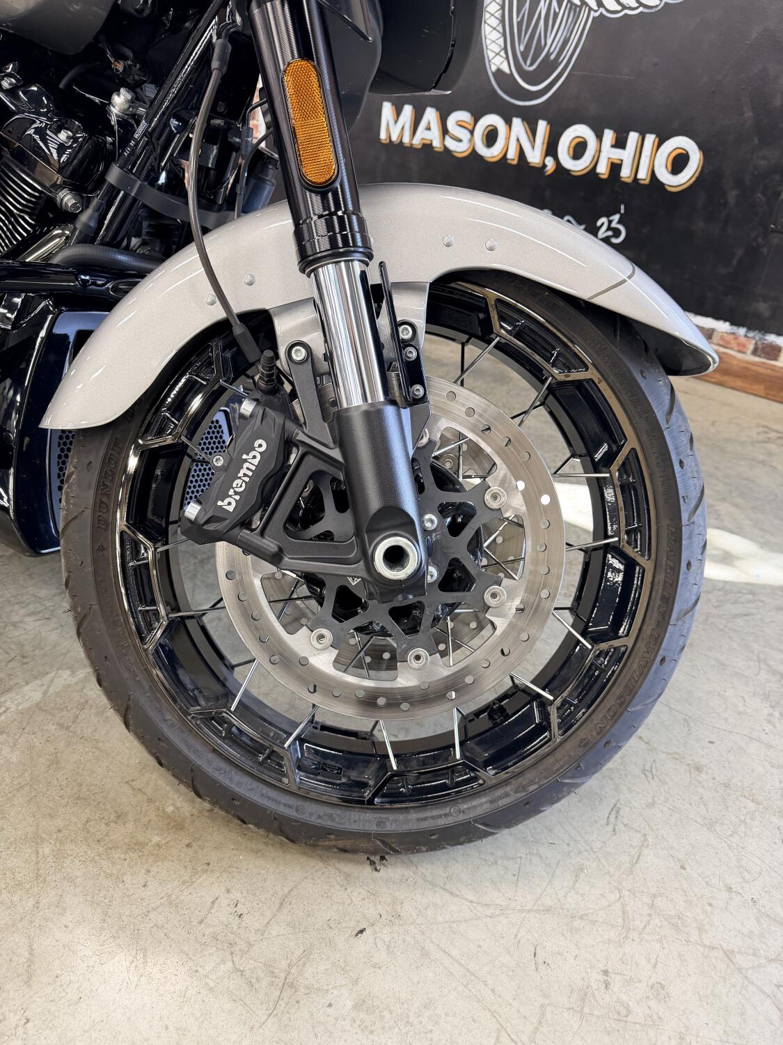 2023 Harley-Davidson® CVO™ Street Glide® FLHXSE, photo 14