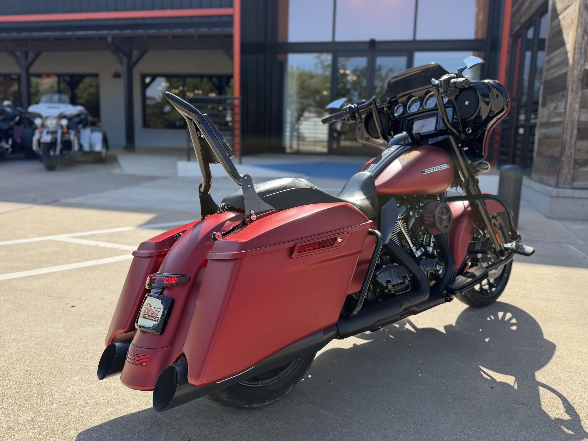 2019 Harley-Davidson® Street Glide® Special Wicked Red Denim, photo 8