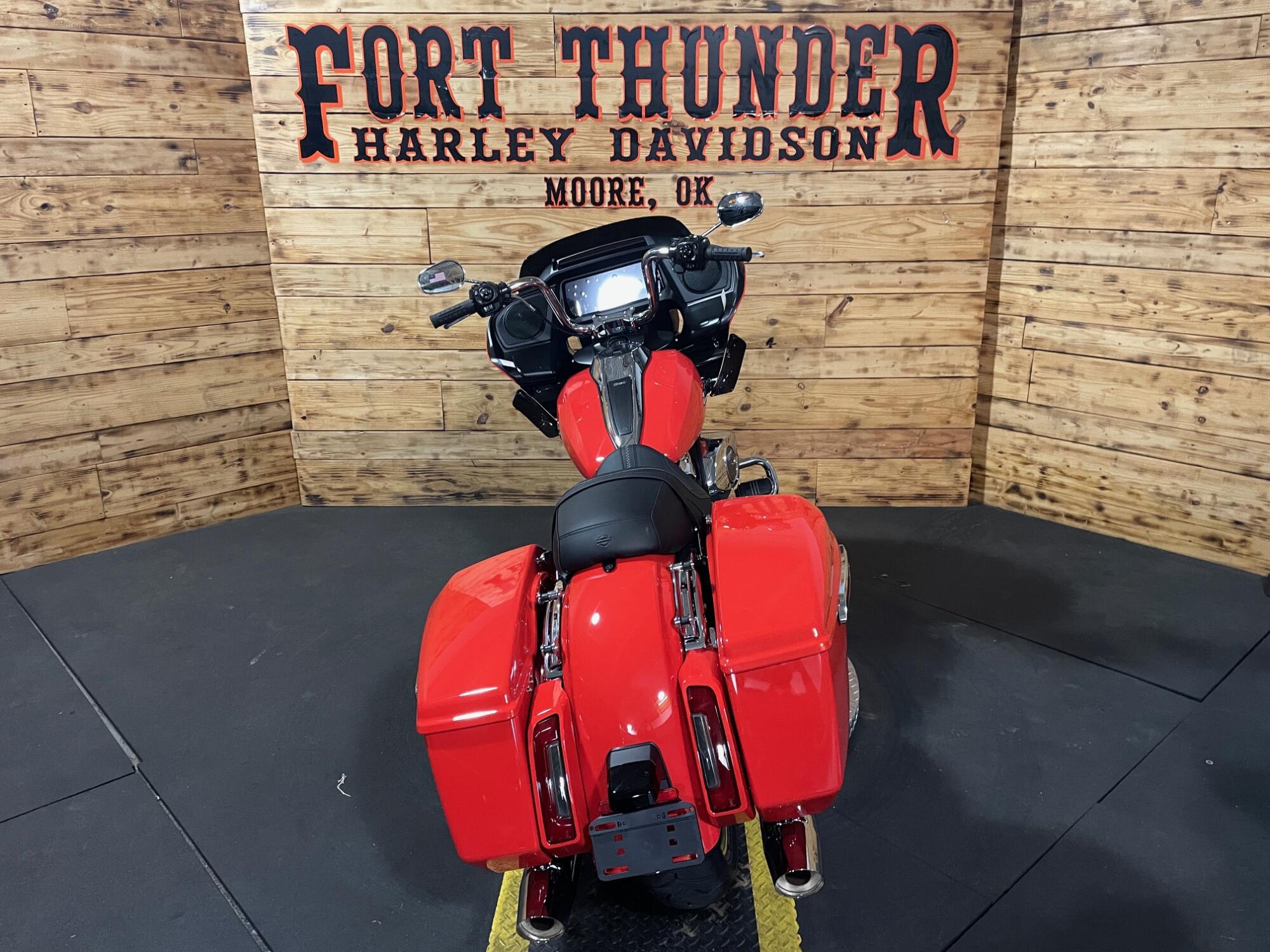 2026 Harley-Davidson® Road Glide® FLTRX, photo 11
