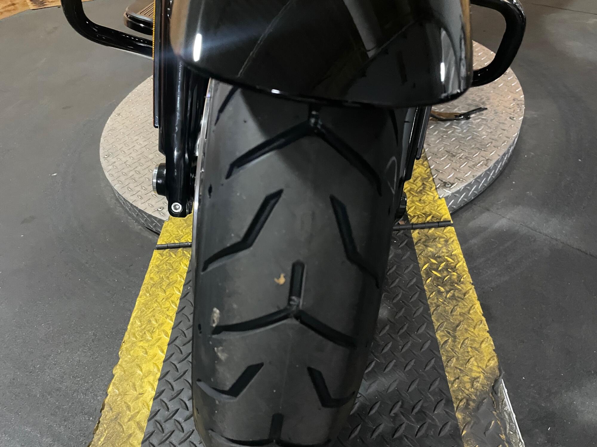 2026 Harley-Davidson® Road Glide® FLTRX, photo 5