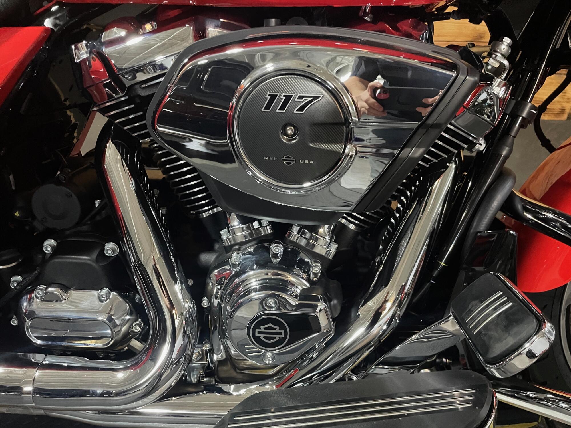 2026 Harley-Davidson® Road Glide® FLTRX, photo 2