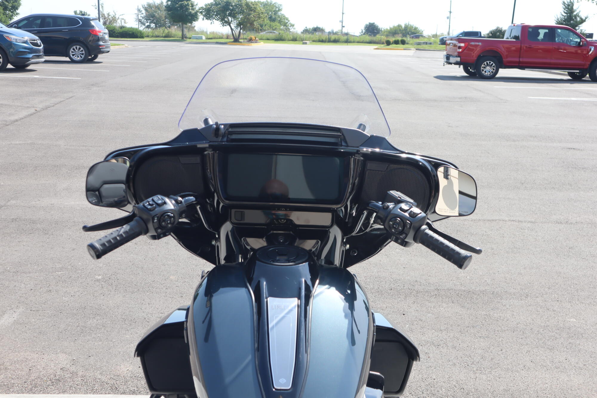 2026 Harley-Davidson® Street Glide® 3 Limited (FLHLT), photo 15