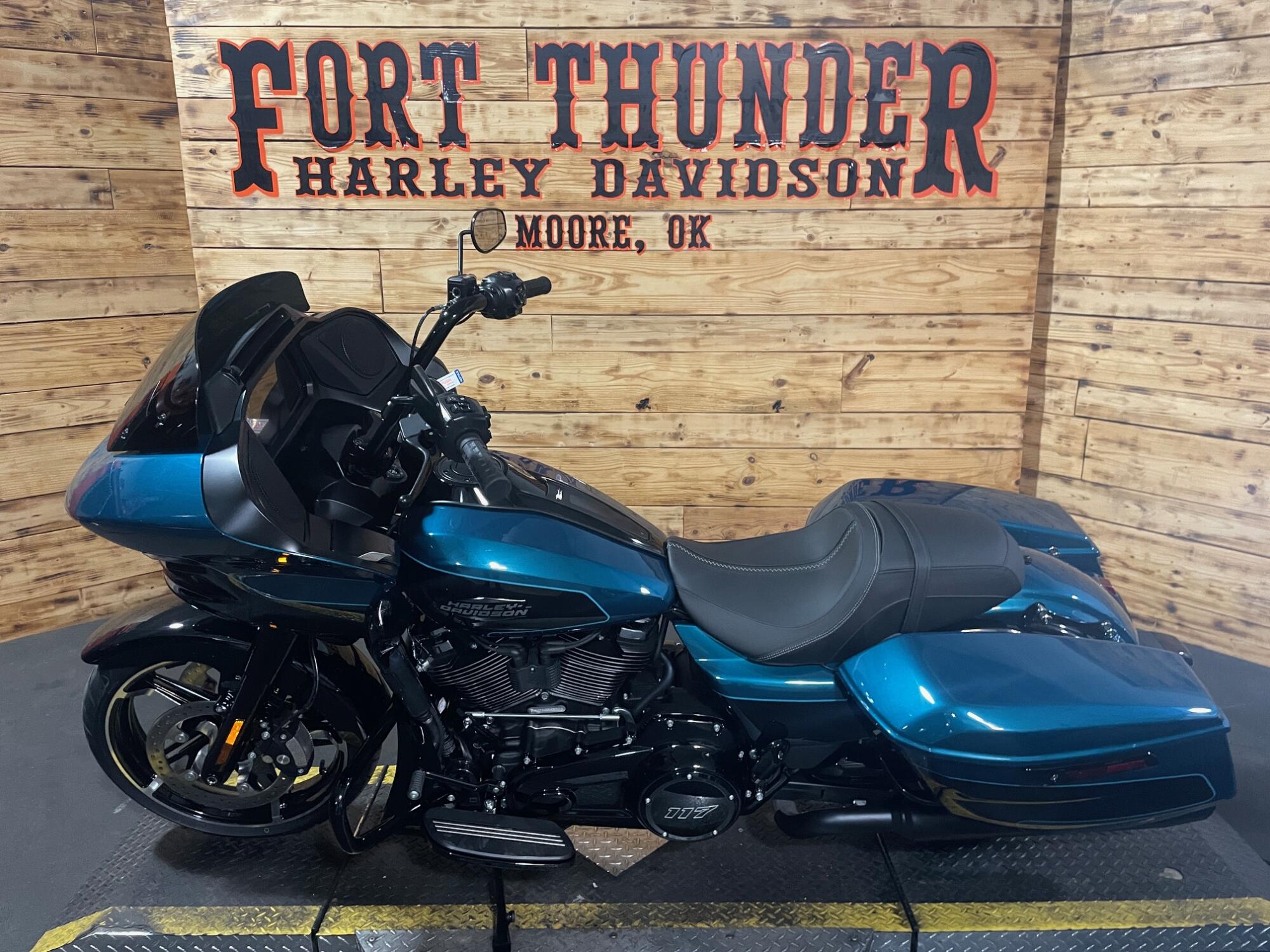 2026 Harley-Davidson® Road Glide® FLTRX, photo 8