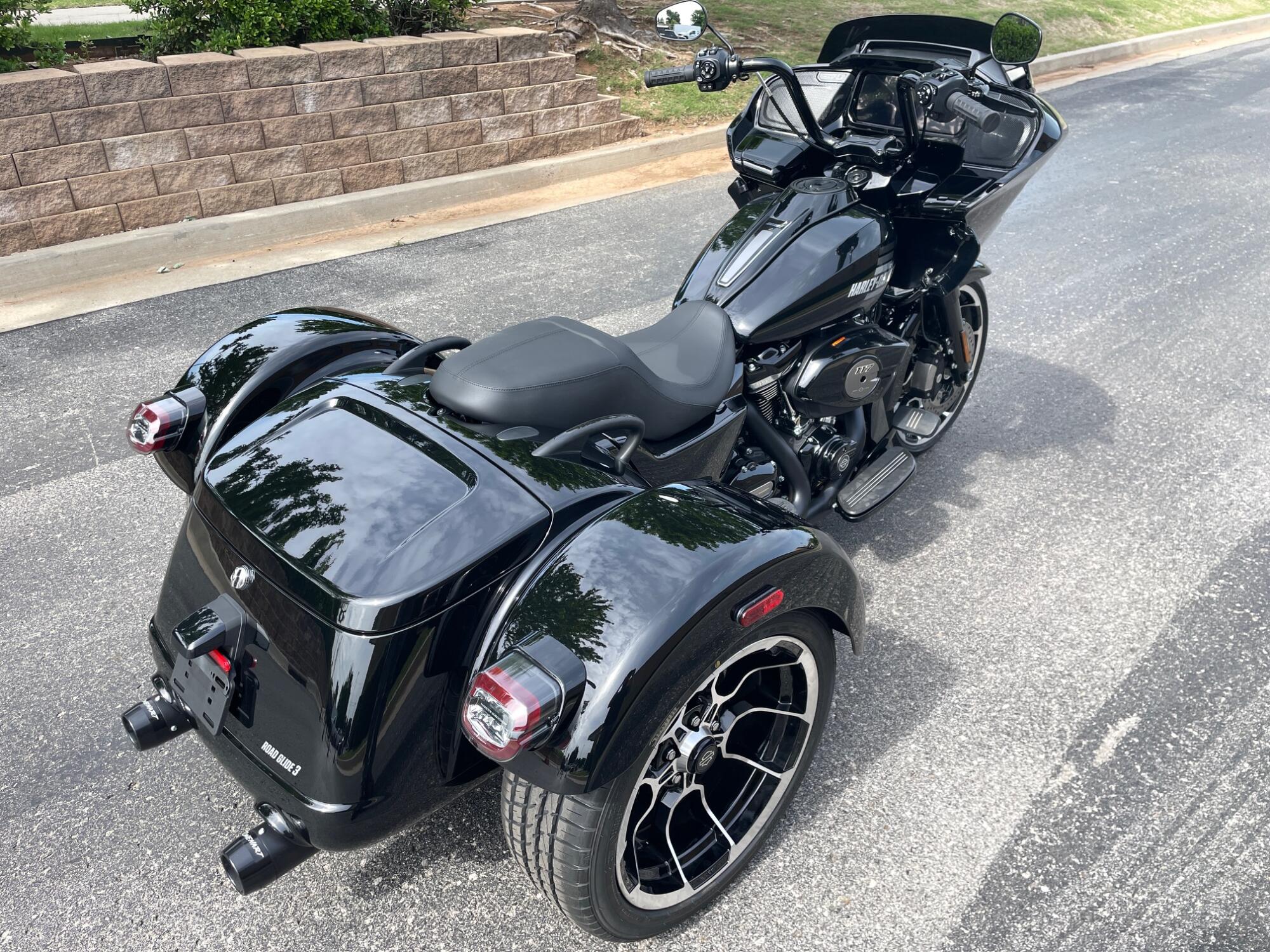 2026 Harley-Davidson® Road Glide 3 FLTRT, photo 14