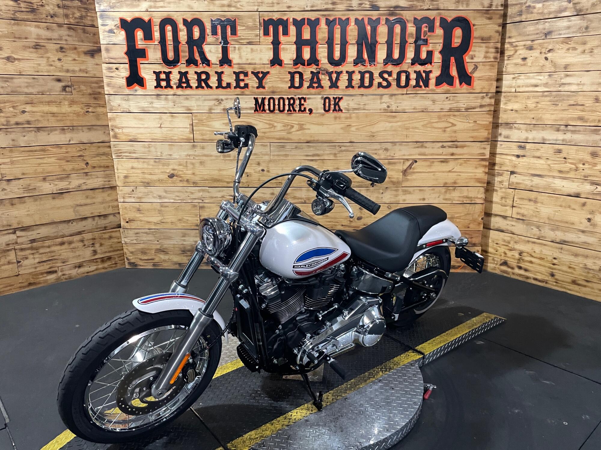2026 Harley-Davidson® Super Glide® FXD, photo 7