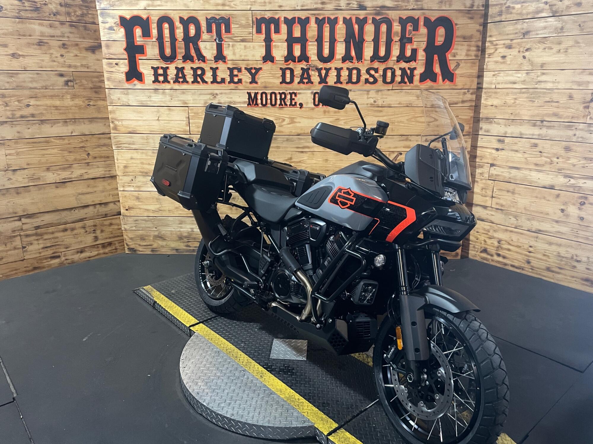 2026 Harley-Davidson® Pan America 1250 Limited RA1250L, photo 3