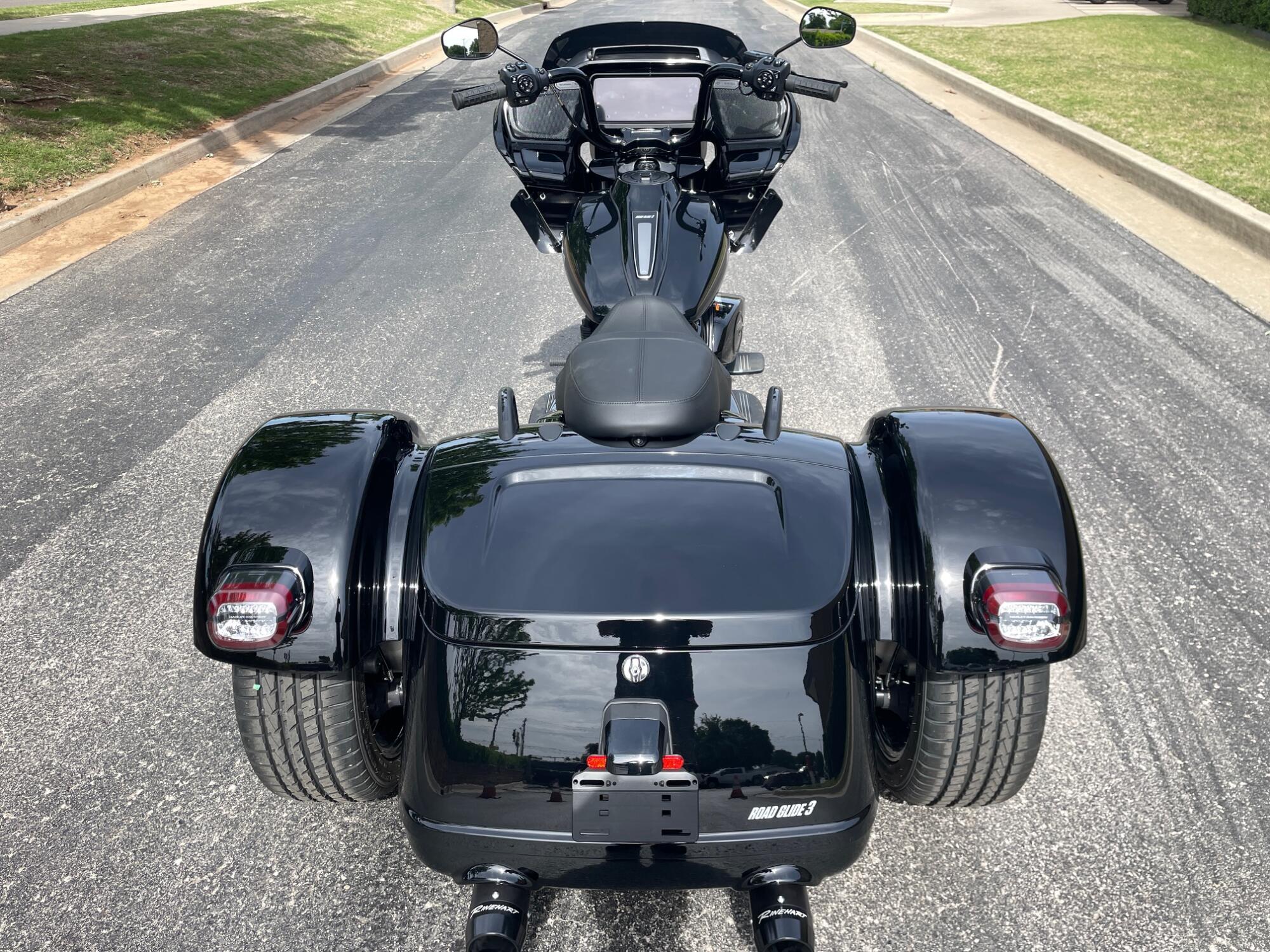 2026 Harley-Davidson® Road Glide 3 FLTRT, photo 12