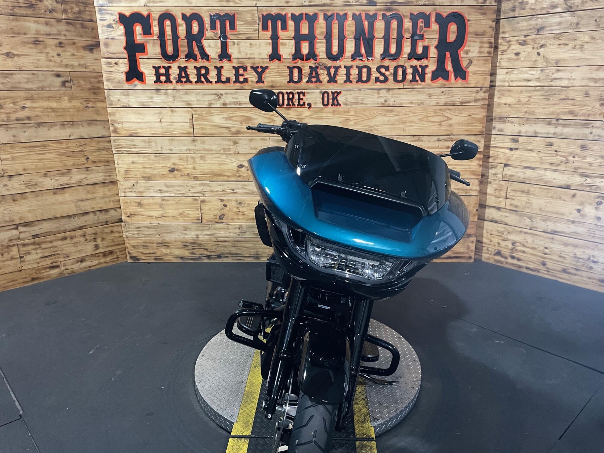 2026 Harley-Davidson® Road Glide® FLTRX, photo 4