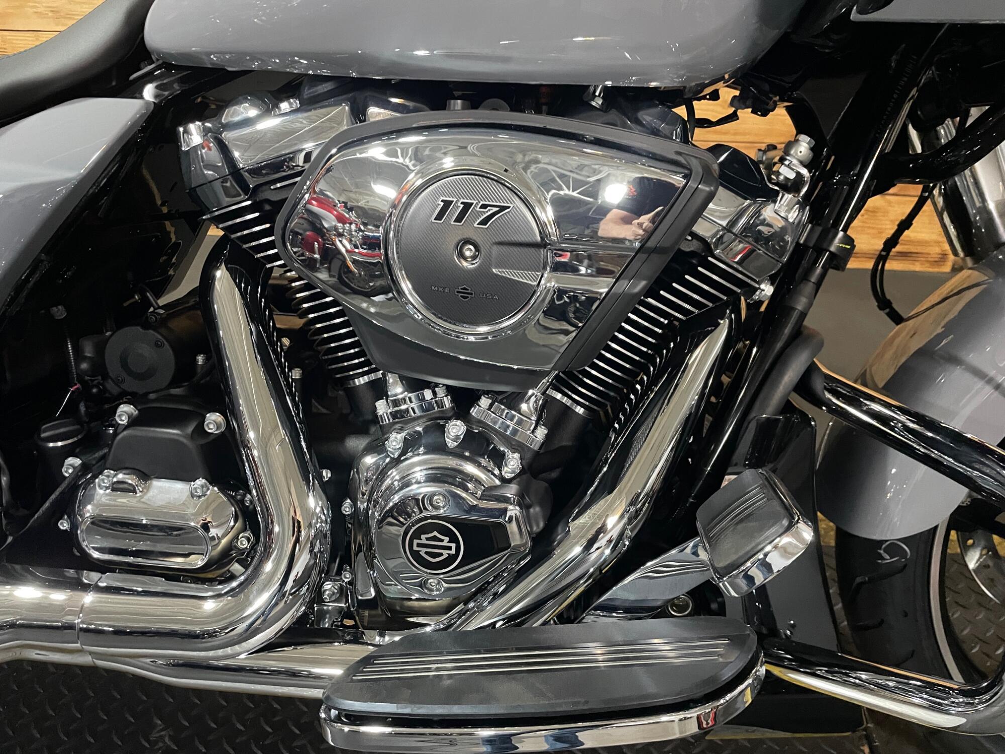 2026 Harley-Davidson® Road Glide® FLTRX, photo 2