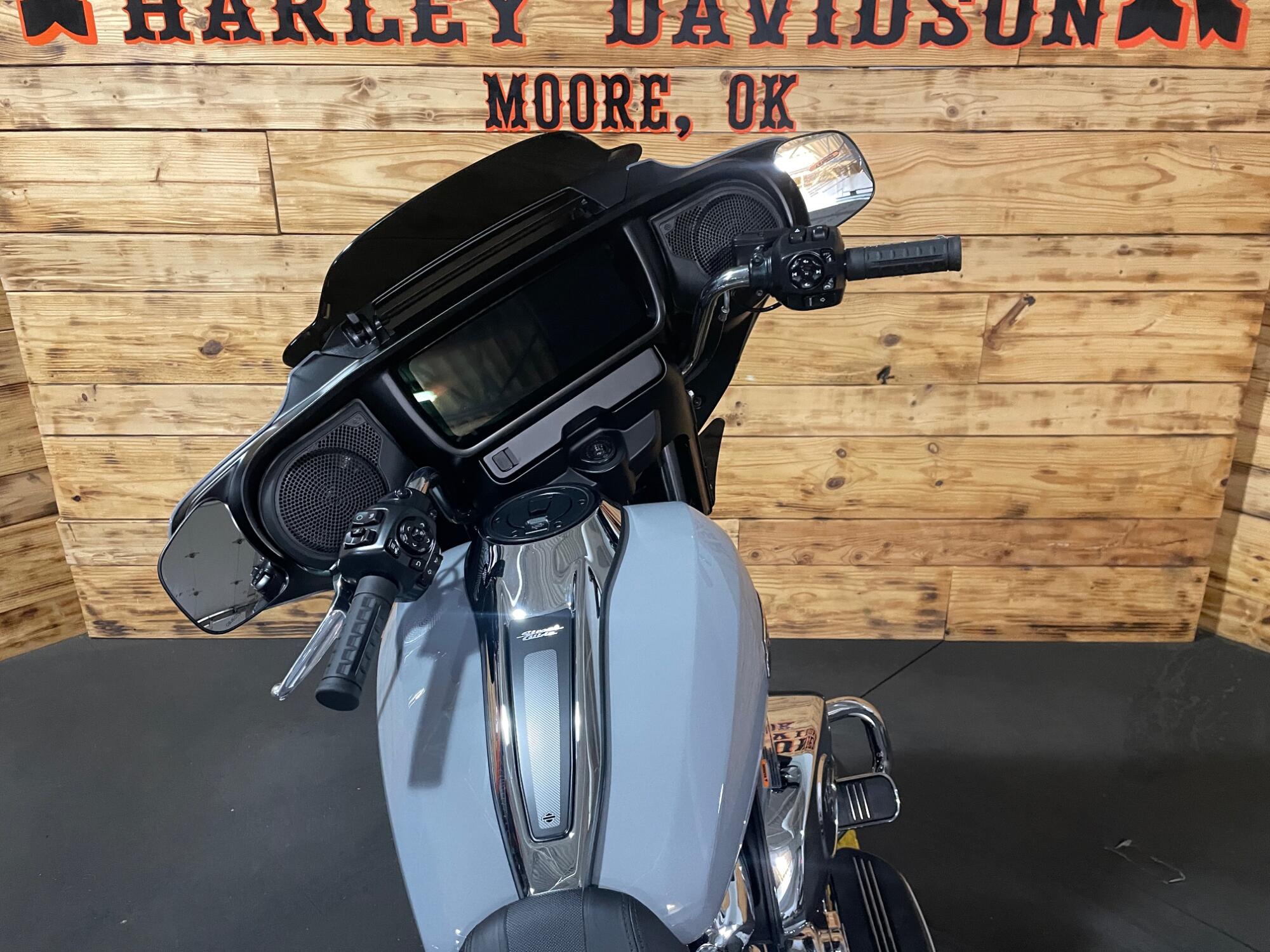 2026 Harley-Davidson® Street Glide® FLHX, photo 13