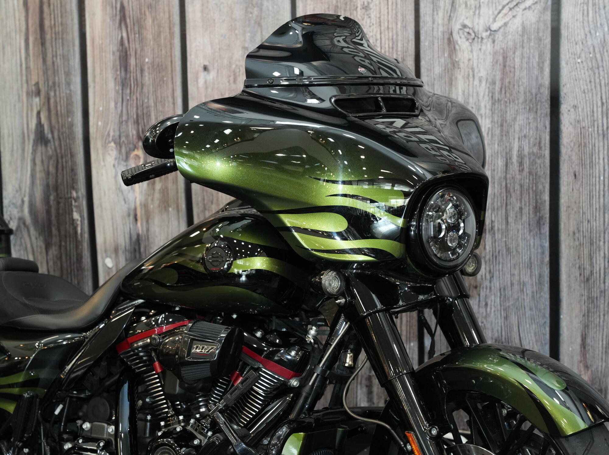 FLHXSE 2022 CVO™ Street Glide®, photo 16