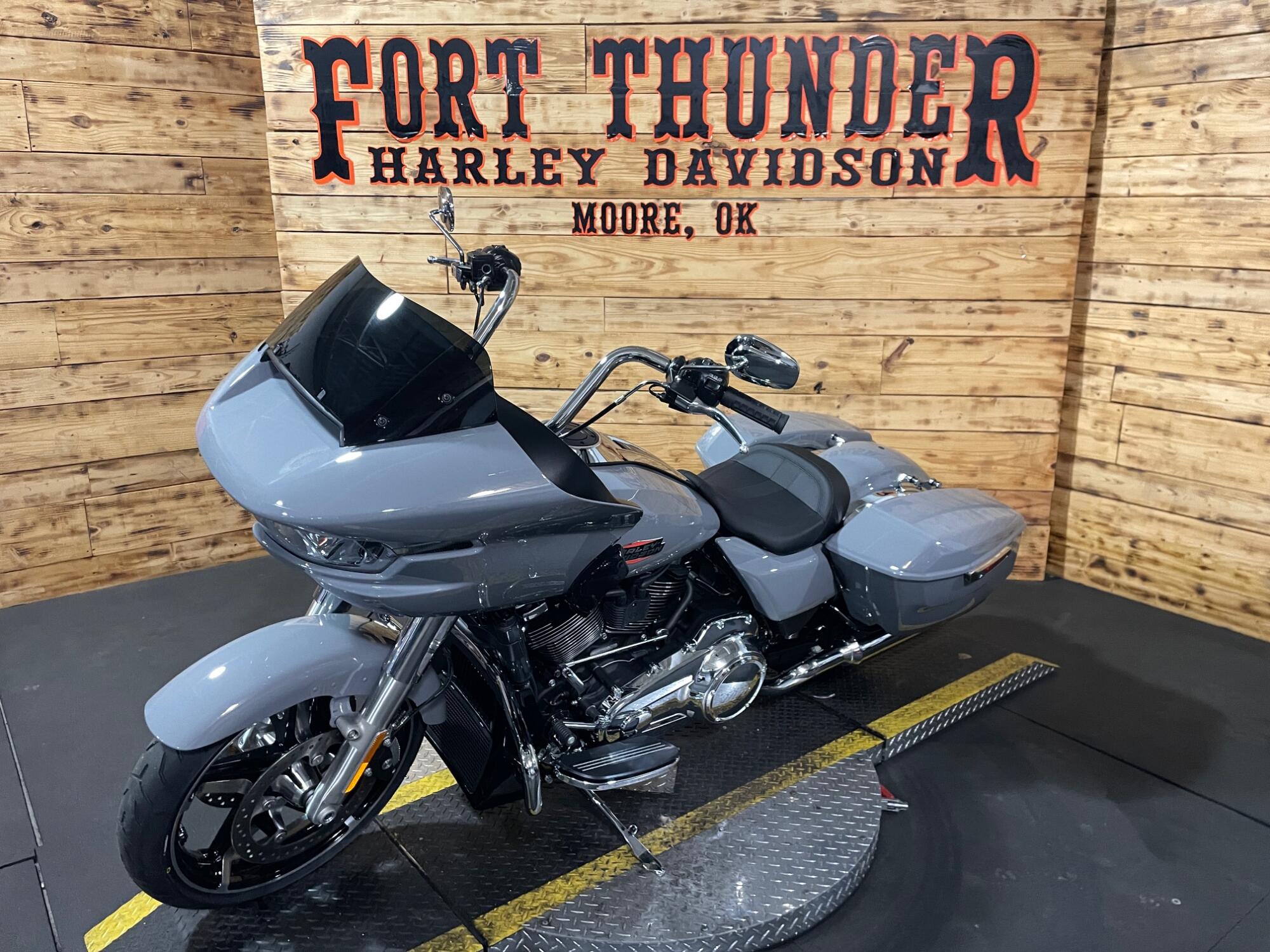 2026 Harley-Davidson® Road Glide® FLTRX, photo 7