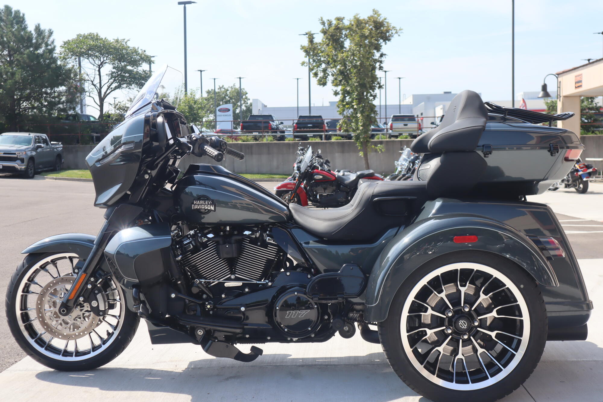 2026 Harley-Davidson® Street Glide® 3 Limited (FLHLT), photo 5