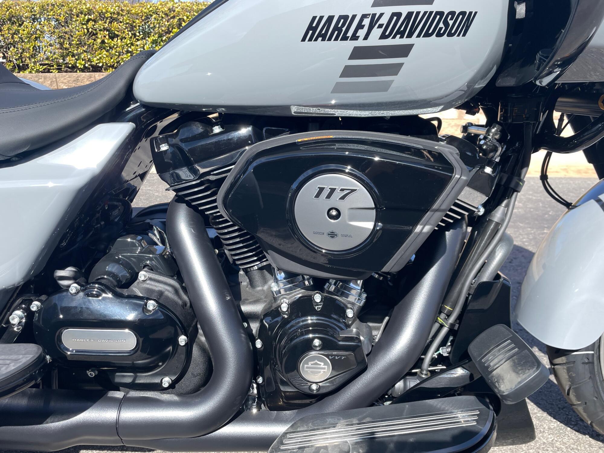 2026 Harley-Davidson® Road Glide 3 FLTRT, photo 2